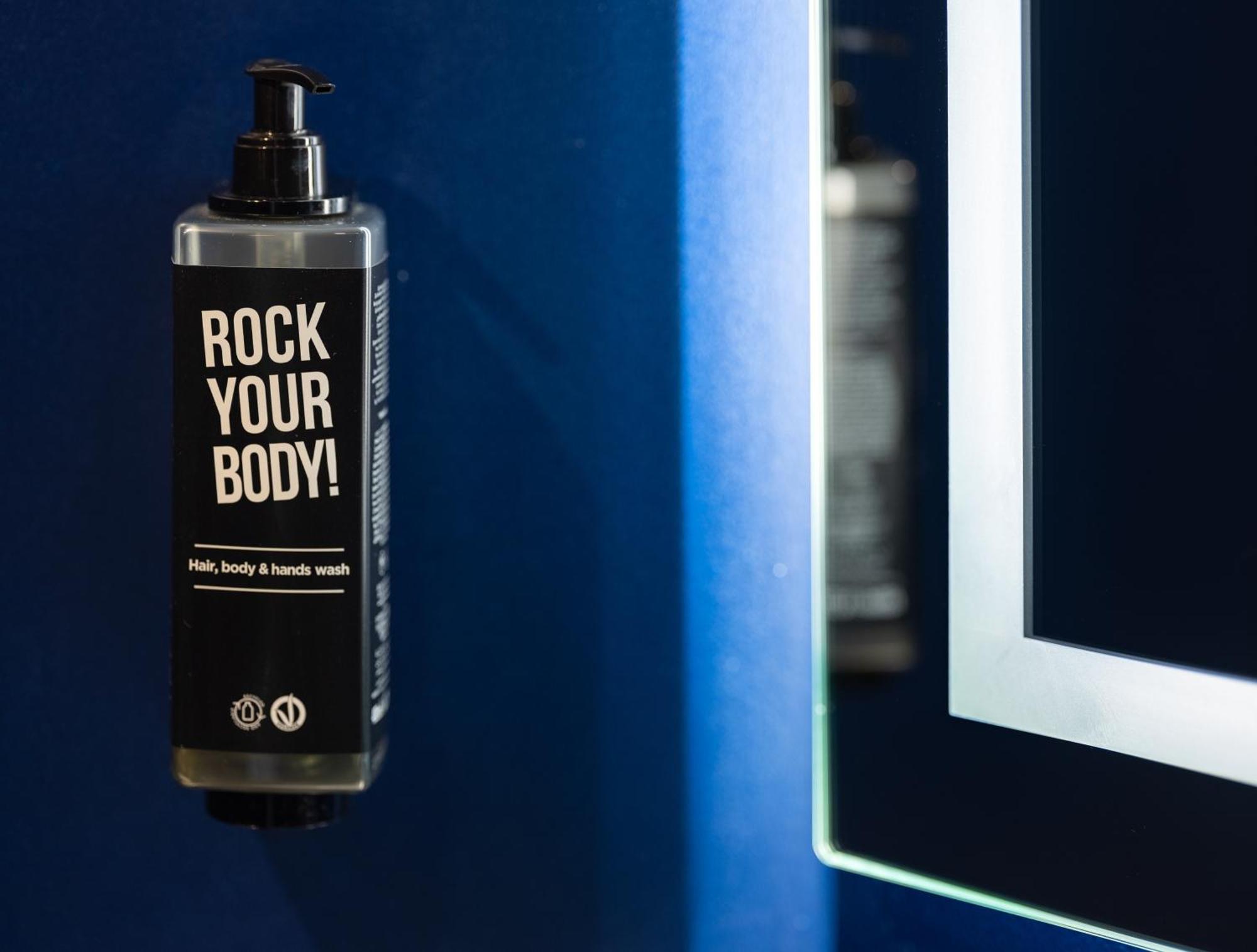 Ibis Gare Montparnasse Catalogne Hotel