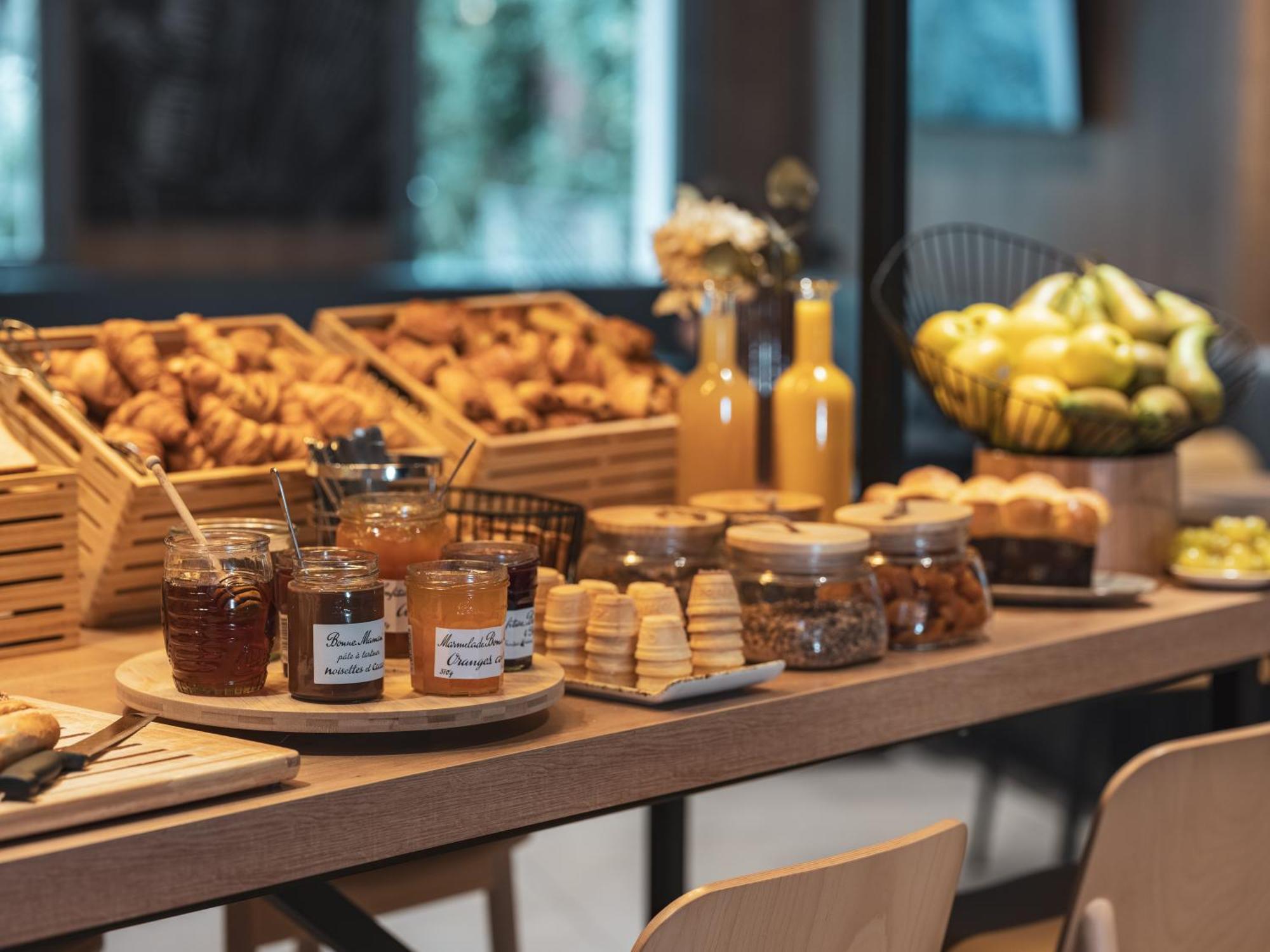 Ibis Gare Montparnasse Catalogne Hotel 3*