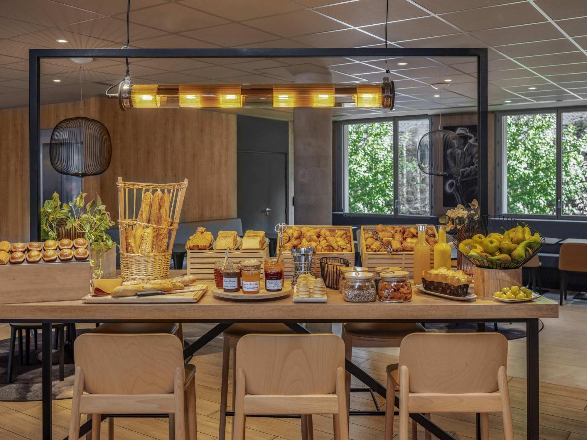 Ibis Gare Montparnasse Catalogne Paris